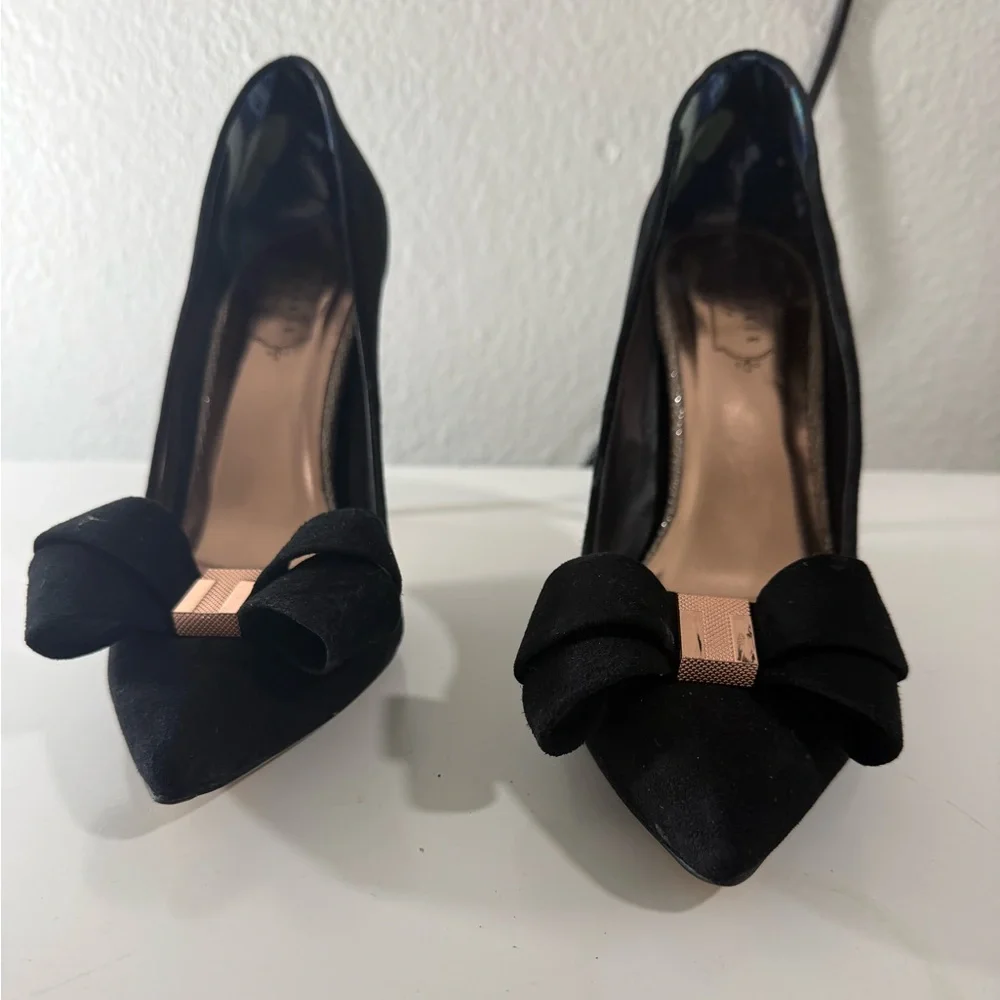 Ted Baker Black Heels with Bow Accent - Picture 3 of 8